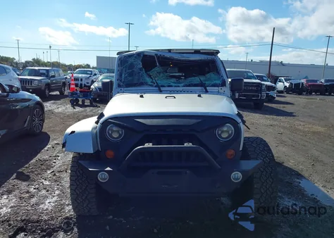 2008 Jeep Wrangler Unlimited Sahara из США, поврежденный, VIN 1J4GA59188L634388